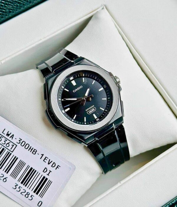 Hình ảnh Đồng Hồ Casio Nữ LWA-300HB-1EVDF