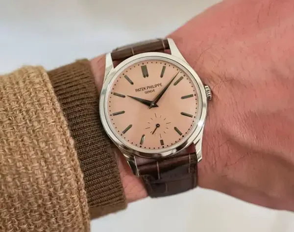 Thiết kế thanh lịch của dòng đồng hồ Patek Philippe Calatrava
